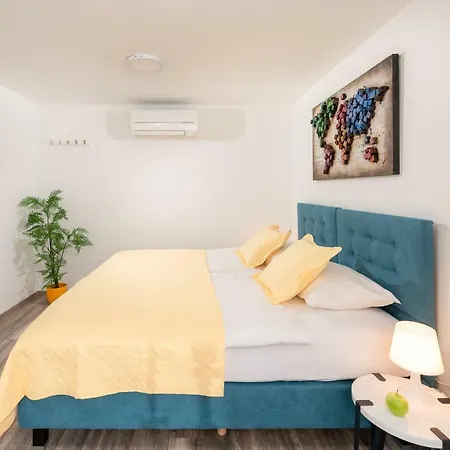 Guest house L17